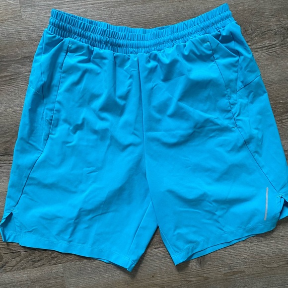 All in Motion Shorts, new - Picture 1 of 4